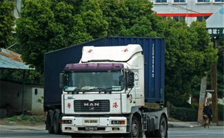 中港货运报价影响因素与低成本策略解析